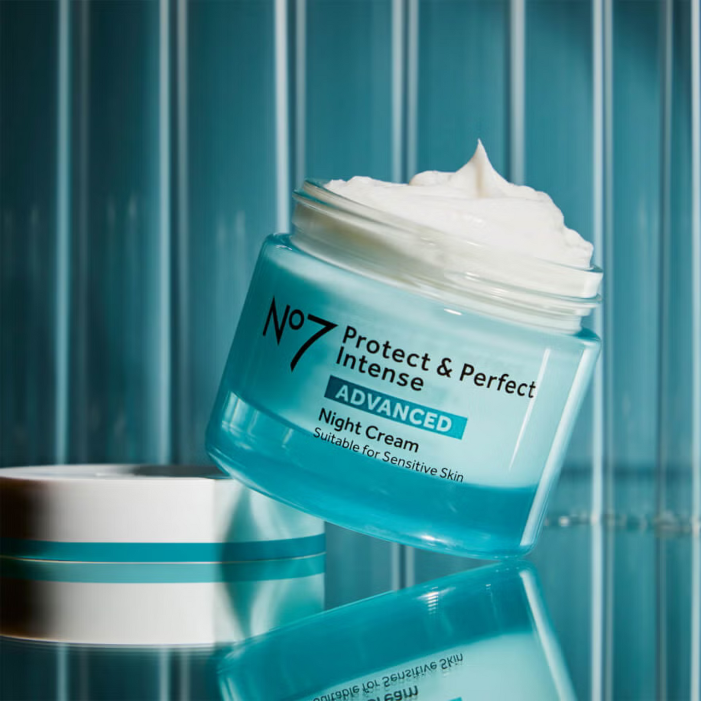 No7 Protect & Perfect Night Cream provides enhanced protection & 24-hour hydration for visibly rejuvenated skin. Best imported foreign authentic original real genuine UK British premium product brand quality sensitive aging luxury boots skincare care beauty face wash cheap price in Dhaka Chittagong Barisal Bangladesh