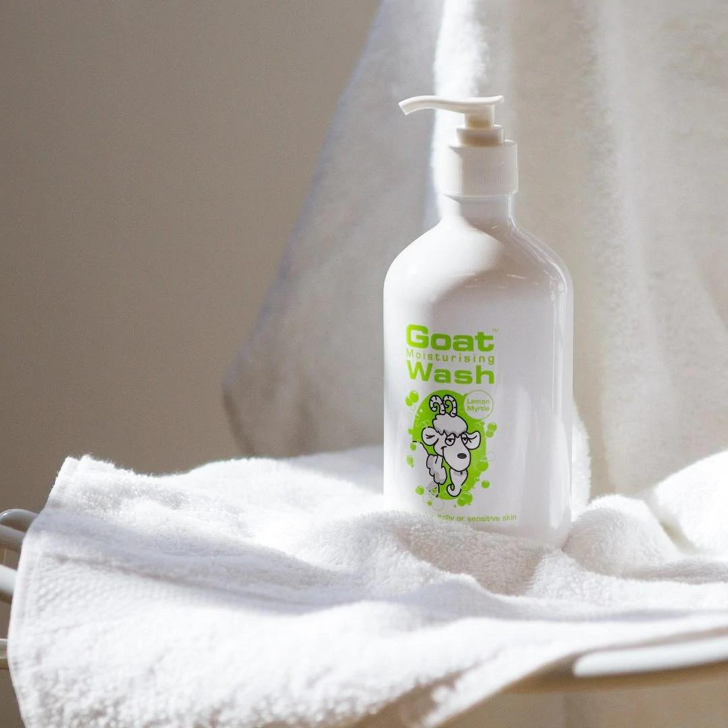 Goat Milk Moisturising Body Wash Lemon Myrtle cleanser gentle refreshes revives Best import Australia genuine authentic premium skincare beauty low price in bd